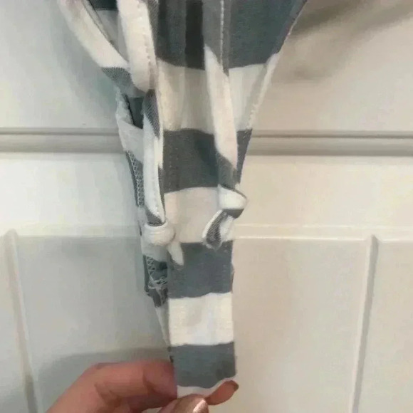 Stripe Bodysuit - Picture 4 of 8